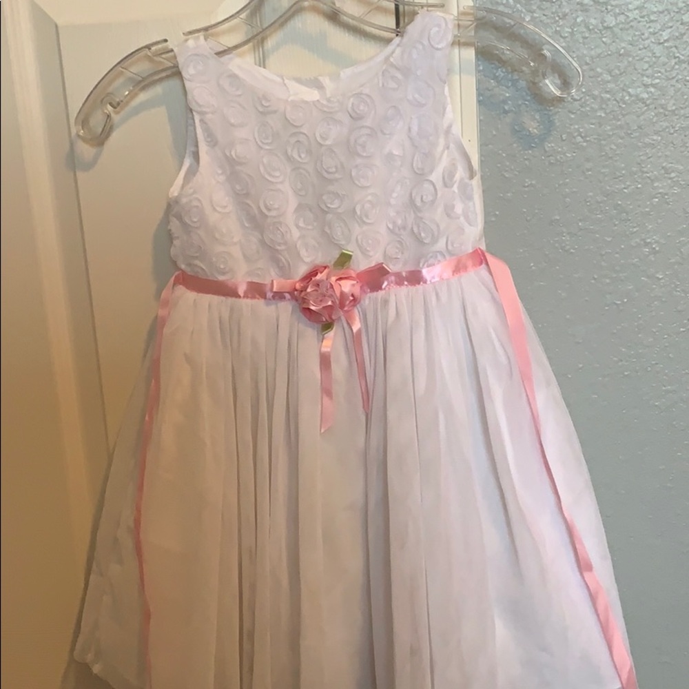 White and pink flower dress
